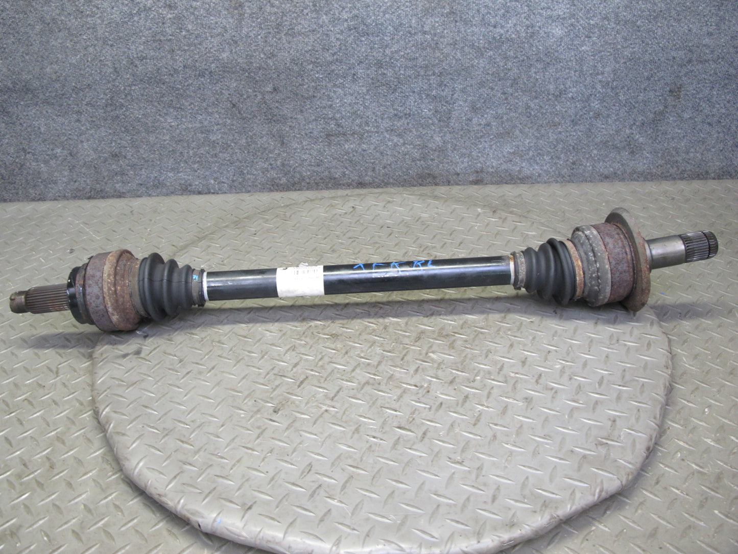 2014-2018 BMW F15 X5 AWD Rear Left or Right Suspension Axle Shaft 8609839
