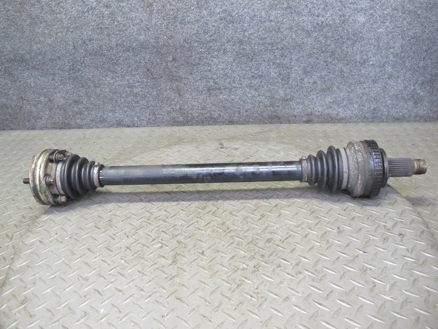 01-06 BMW E46 330Ci 330i RWD A/T Rear Right Suspension Axle Shaft 7505290 OEM