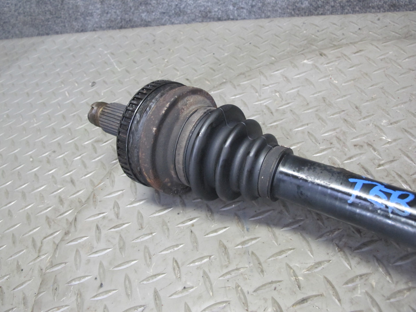 01-06 BMW E46 330Ci 330i RWD A/T Rear Right Suspension Axle Shaft 7505290 OEM