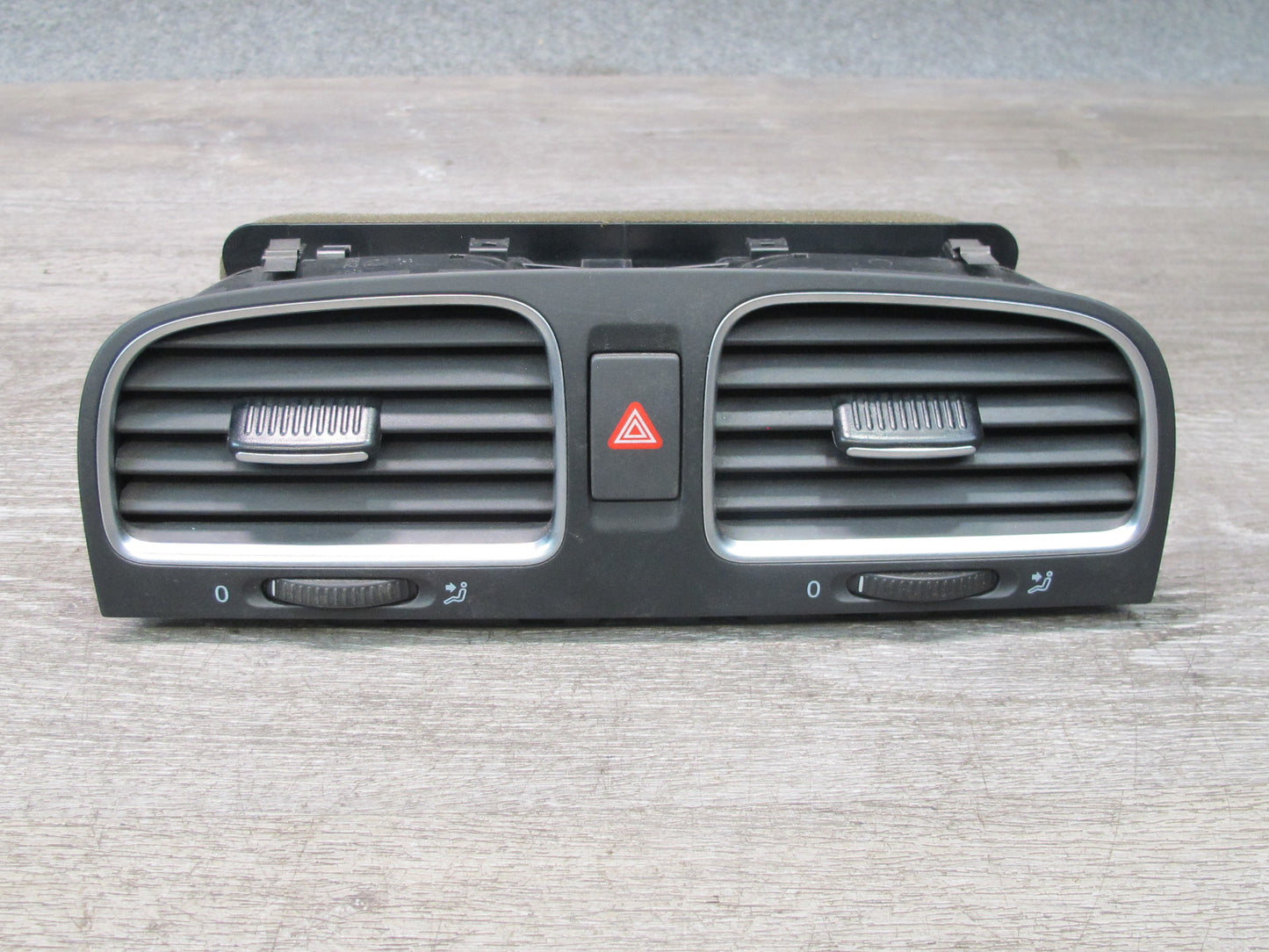 10-14 VW Golf R 1K8 GTI MK6 Dash A/C Air Vent Grille Center Outer Set OEM
