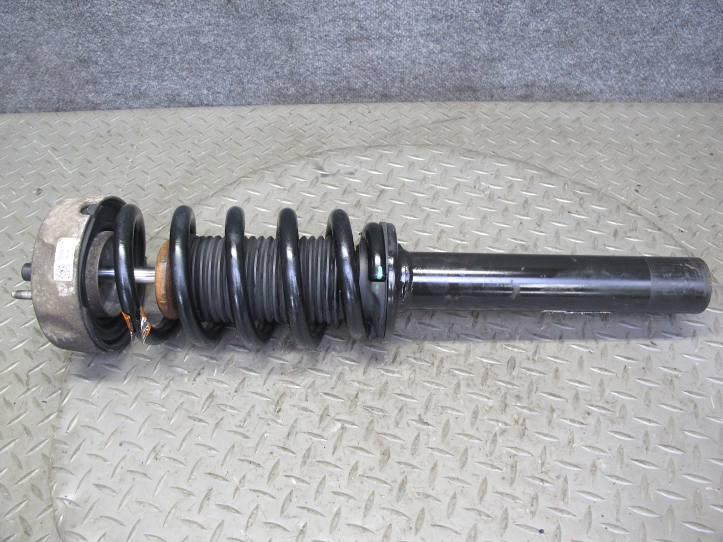 2014-2018 BMW F15 X5 AWD Front Left & Right Strut Shock Absorber Set of 2