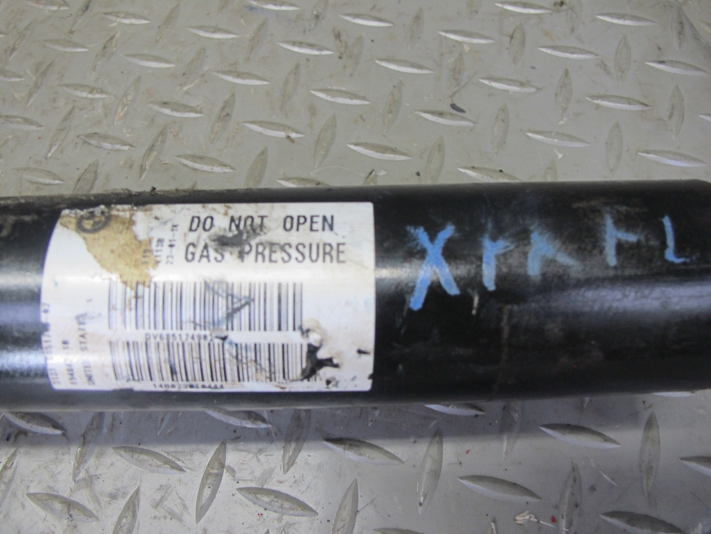 2014-2018 BMW F15 X5 AWD Front Left & Right Strut Shock Absorber Set of 2