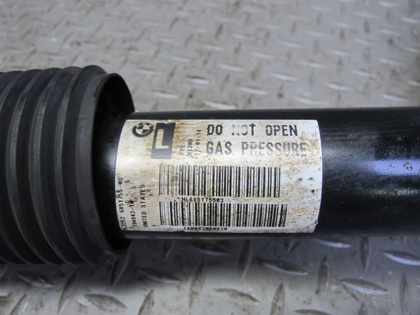 2014-2018 BMW F15 X5 AWD Rear Left & Right Strut Shock Absorber Set of 2