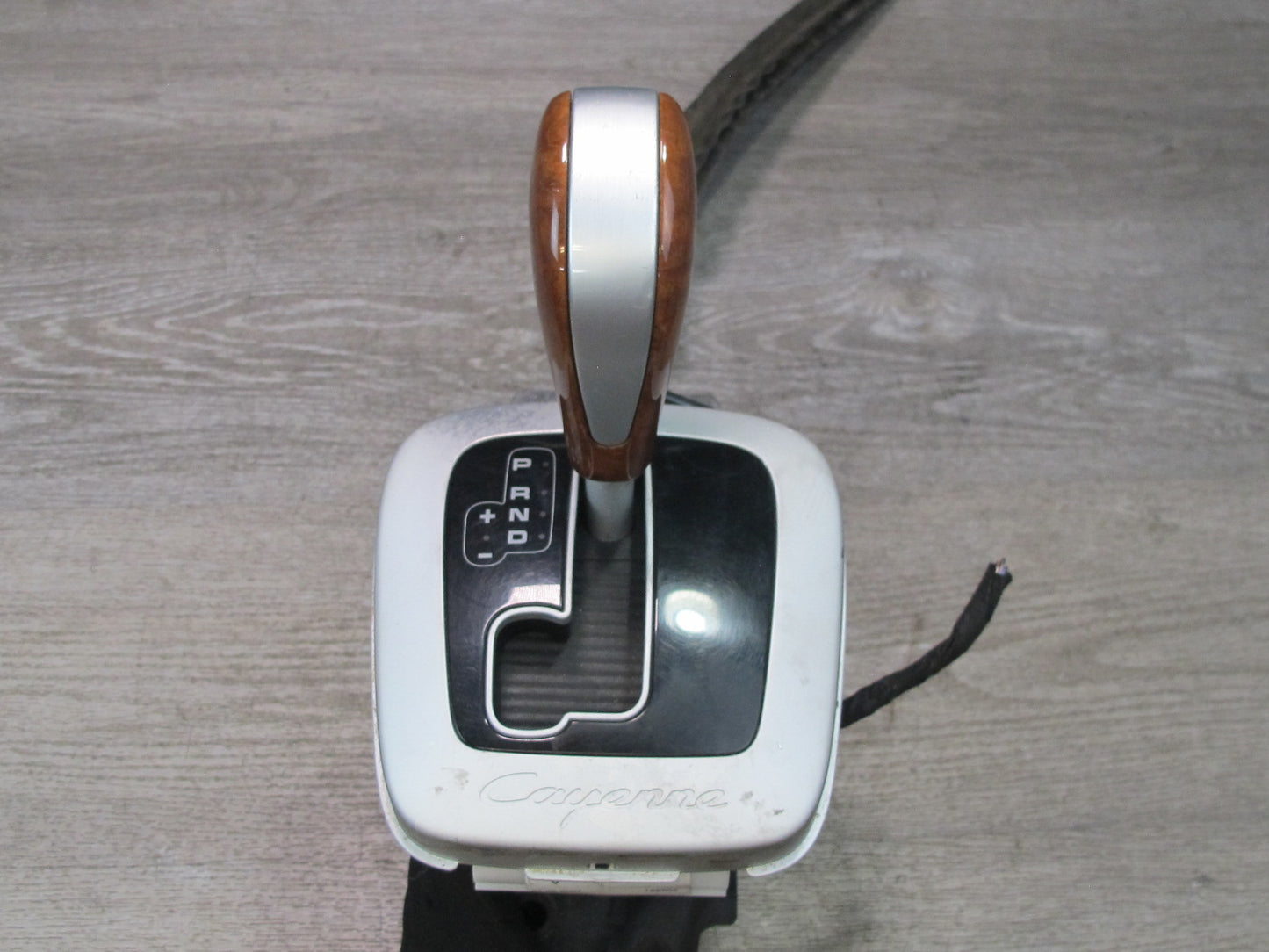 2008-2010 Porsche Cayenne 957 A/T Automatic Transmission Shifter Cable Wood Knob