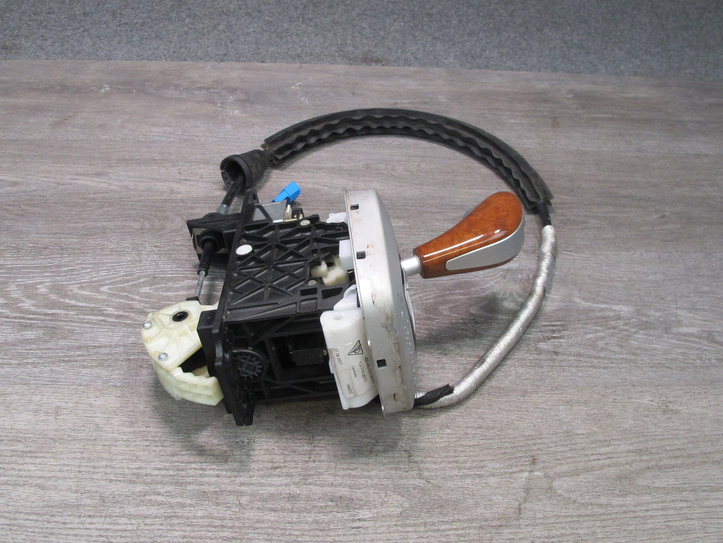 2008-2010 Porsche Cayenne 957 A/T Automatic Transmission Shifter Cable Wood Knob