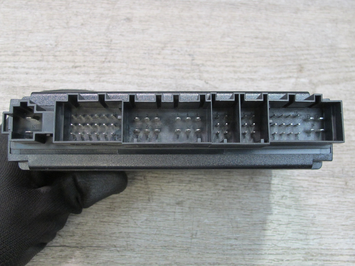 2008-2010 Porsche Cayenne 957 Body Control Module Unit BCM BCU 7L5937049AA