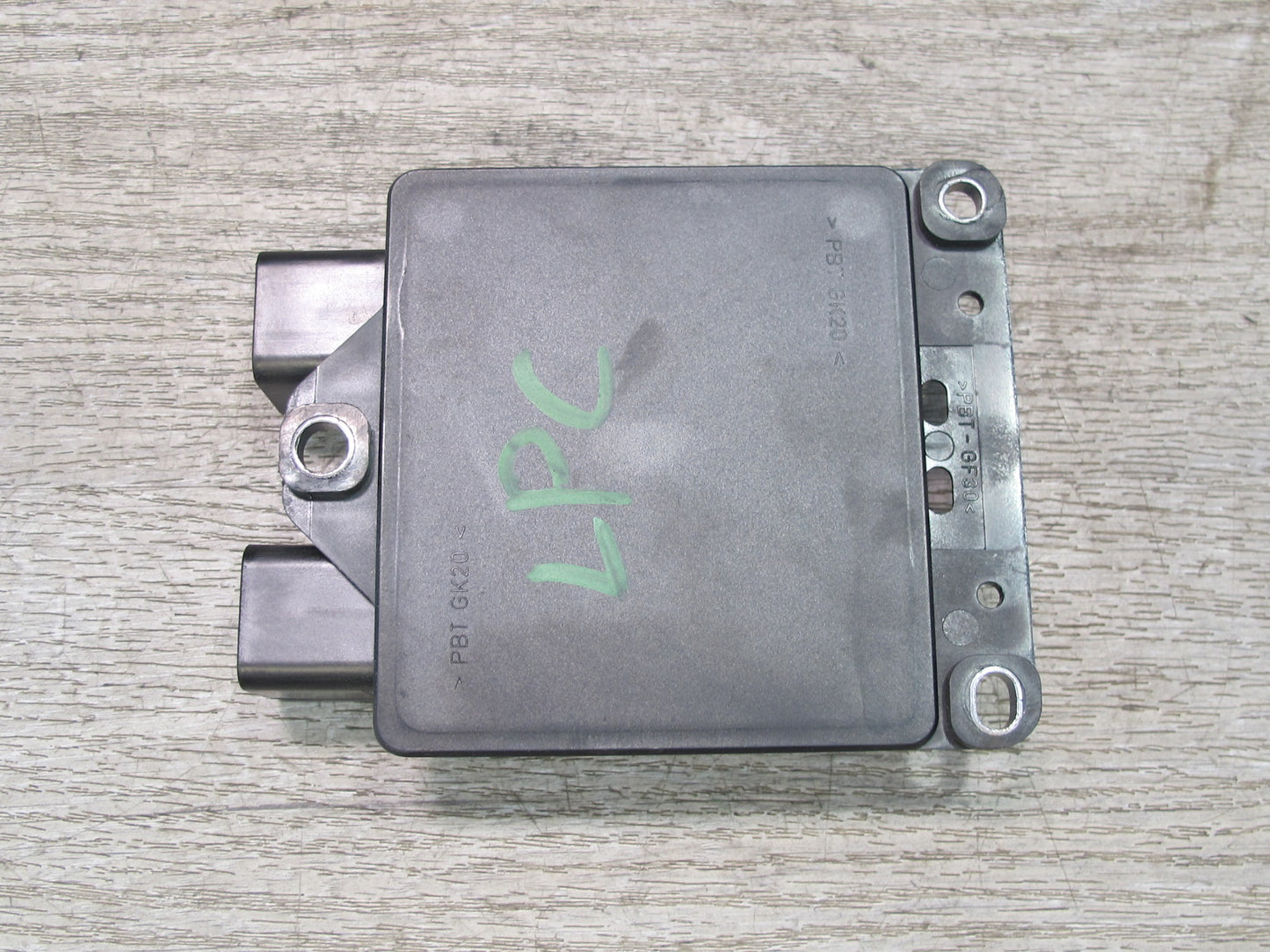 2008-2010 Porsche Cayenne 957 Front Right Seat Occupancy Weight Sensor