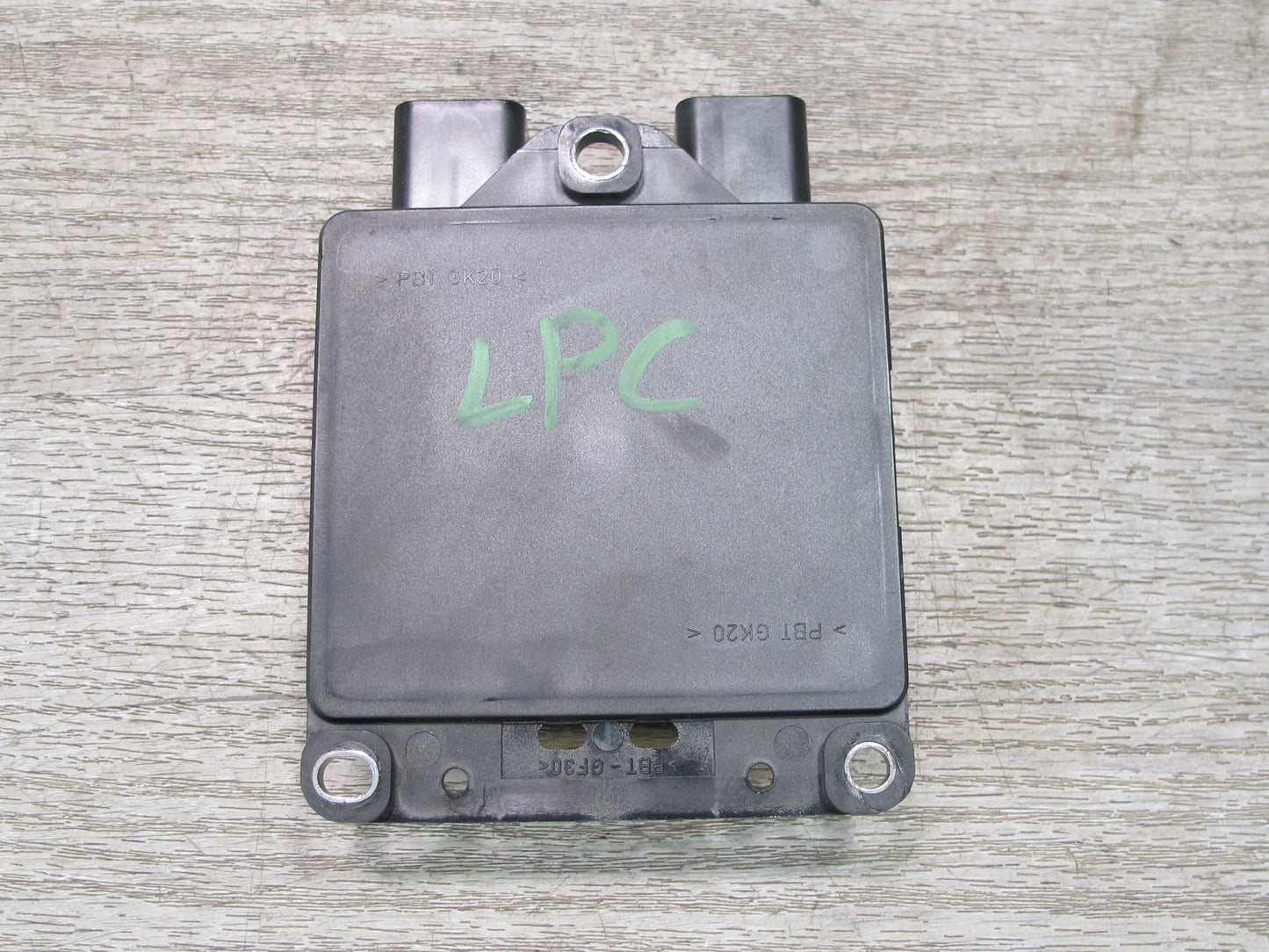 2008-2010 Porsche Cayenne 957 Front Right Seat Occupancy Weight Sensor