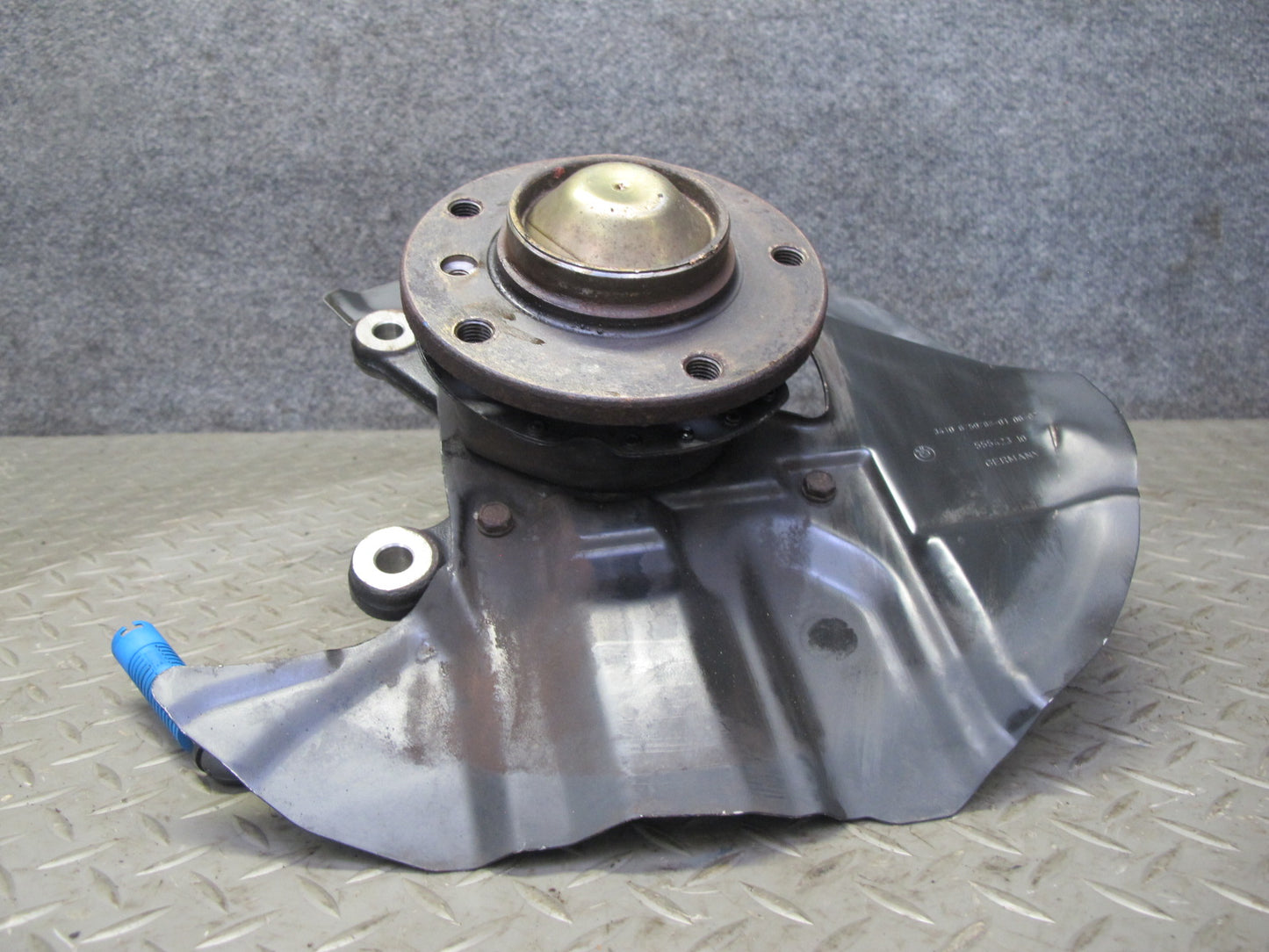 02-06 BMW E46 330i 330Ci RWD Front Right Spindle Knuckle Wheel Hub Bearing OEM