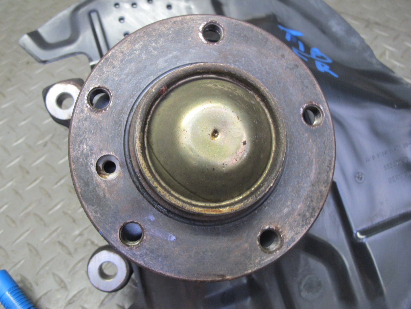 02-06 BMW E46 330i 330Ci RWD Front Right Spindle Knuckle Wheel Hub Bearing OEM