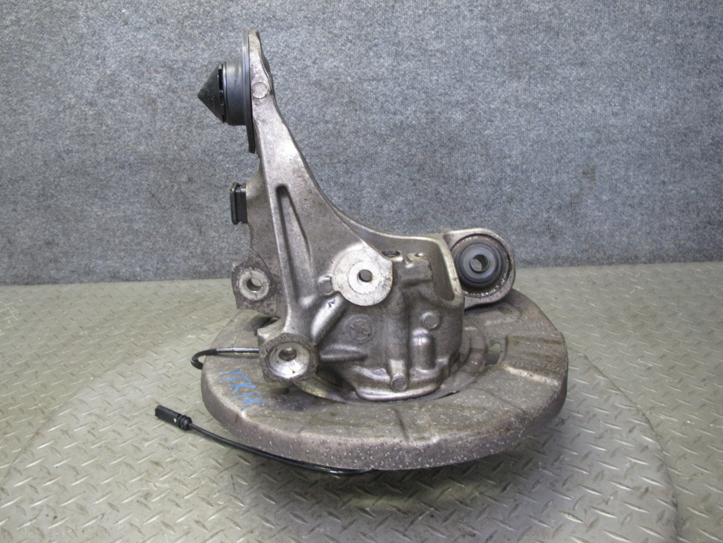 2014-2018 BMW F15 X5 AWD Rear Left Spindle Knuckle Wheel Hub Bearing 6770984