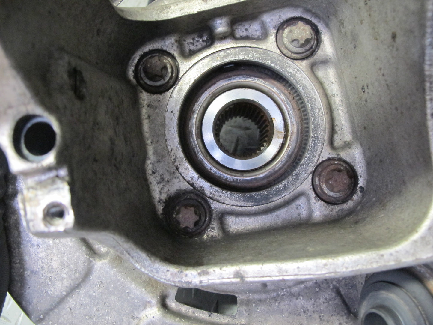 2014-2018 BMW F15 X5 AWD Rear Left Spindle Knuckle Wheel Hub Bearing 6770984