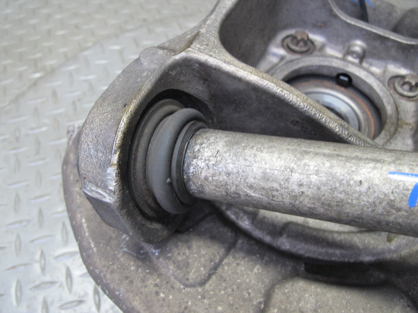 2014-2018 BMW F15 X5 AWD Rear Left Spindle Knuckle Wheel Hub Bearing 6770983