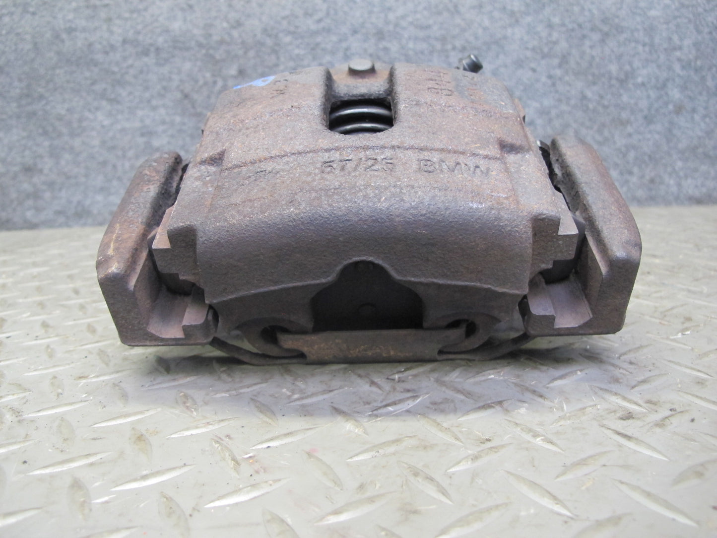 01-06 BMW E46 330i 330Ci RWD Set of 2 Front Left & Right Brake Caliper 123K OEM
