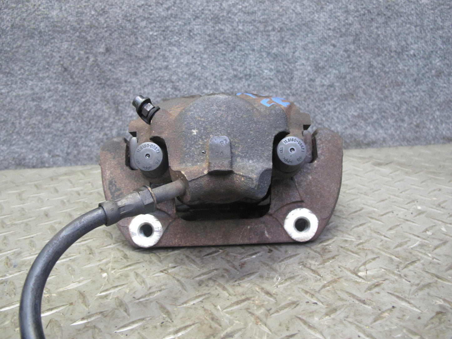 01-06 BMW E46 330i 330Ci RWD Set of 2 Front Left & Right Brake Caliper 123K OEM