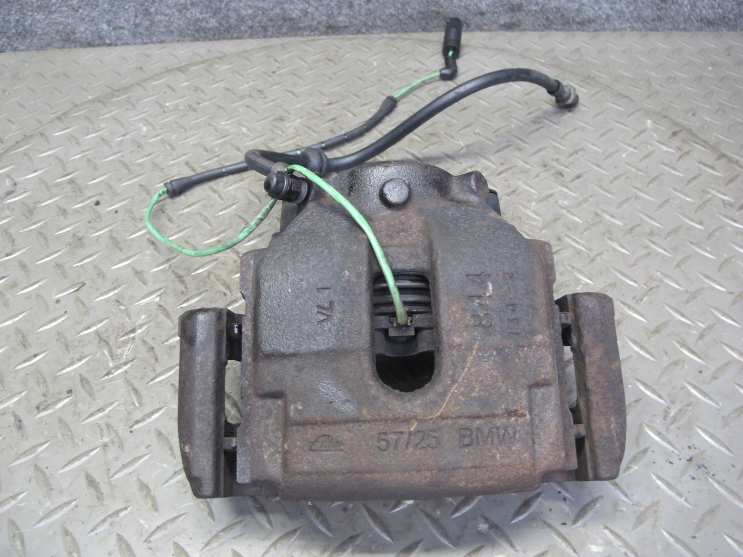 01-06 BMW E46 330i 330Ci RWD Set of 2 Front Left & Right Brake Caliper 123K OEM
