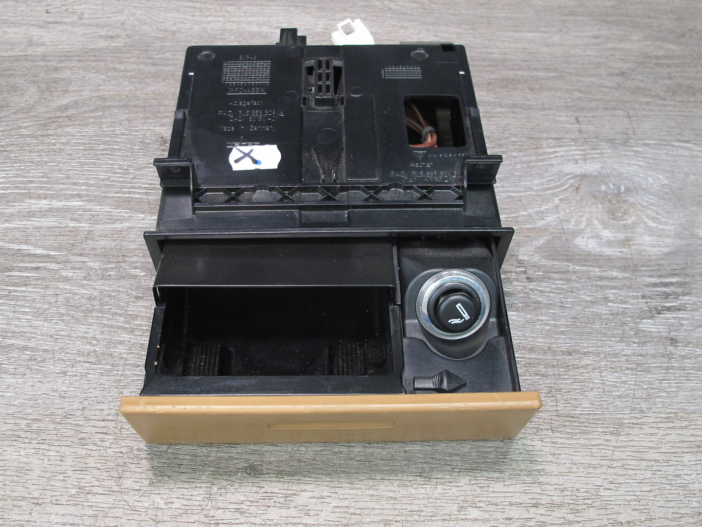 2008-2010 Porsche Cayenne 957 Dash Front Ash Tray w Lighter 7L5857321