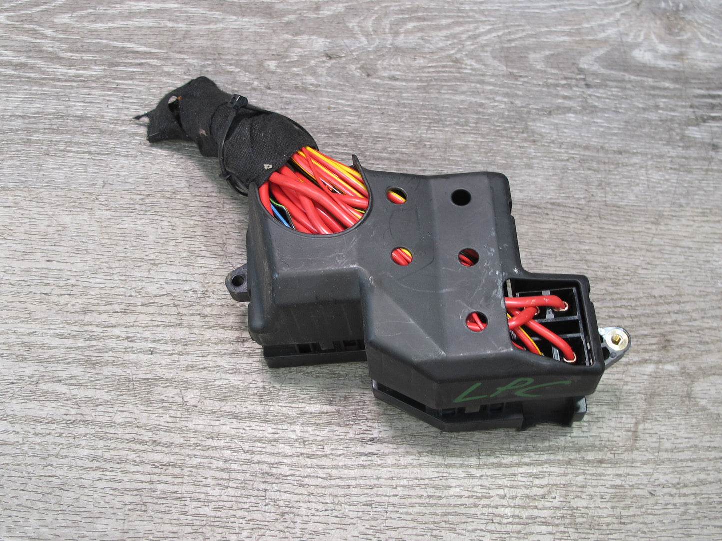 2008-2010 Porsche Cayenne 957 Dash Cabin Right Fuse Relay Box Module