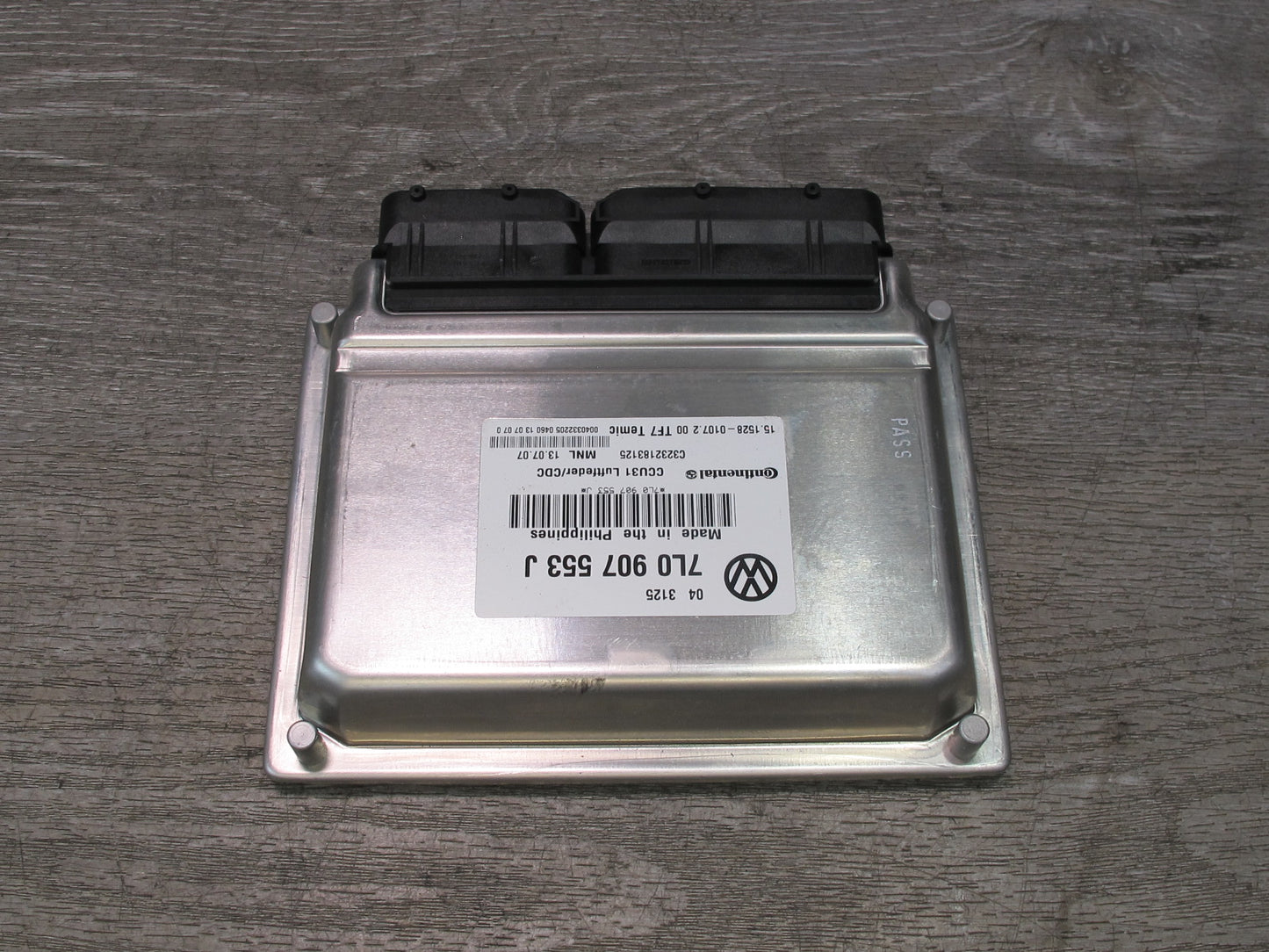 2008-2010 Porsche Cayenne 957 Air Ride Suspension Control Module 7L0907553J