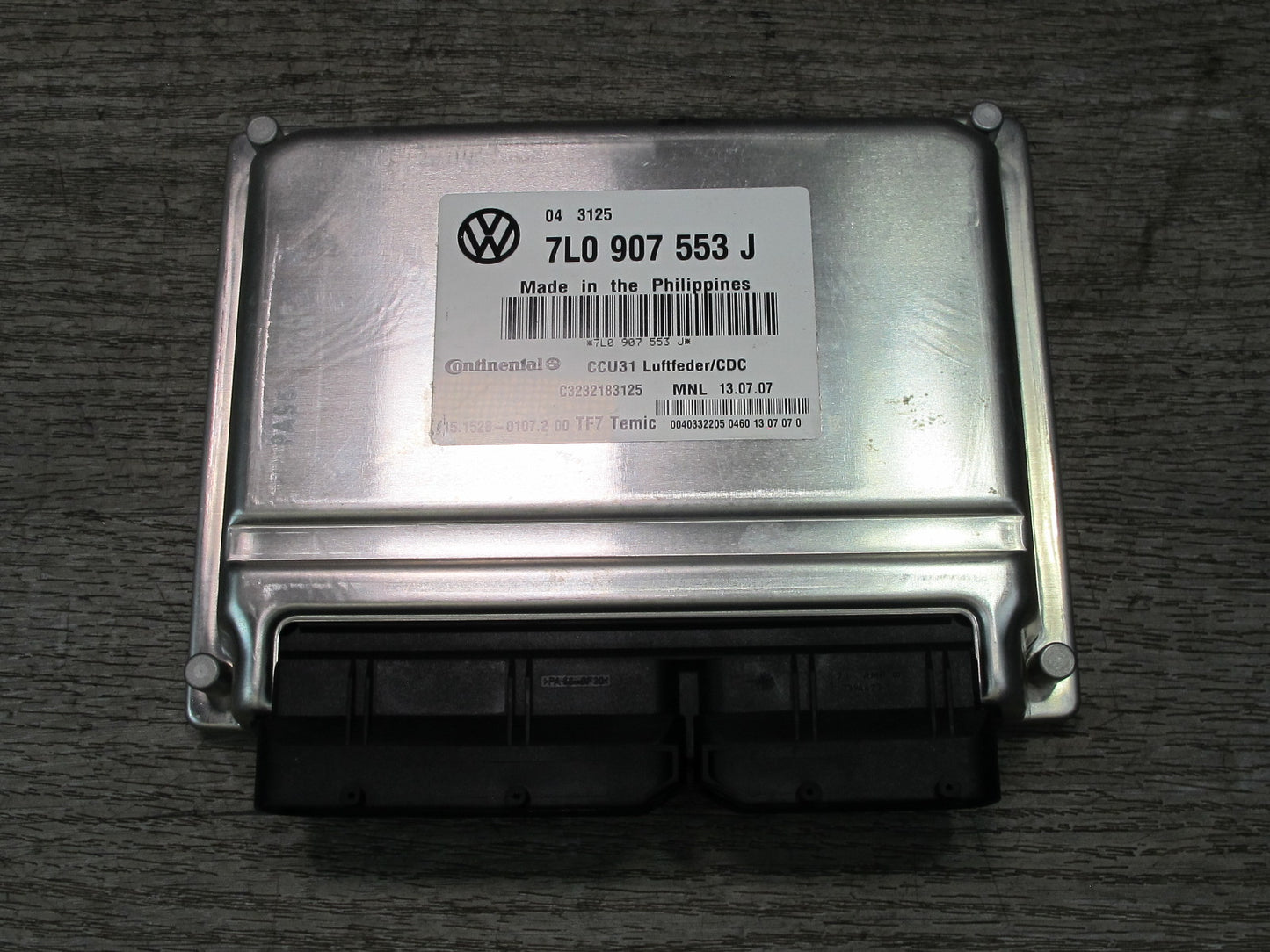 2008-2010 Porsche Cayenne 957 Air Ride Suspension Control Module 7L0907553J