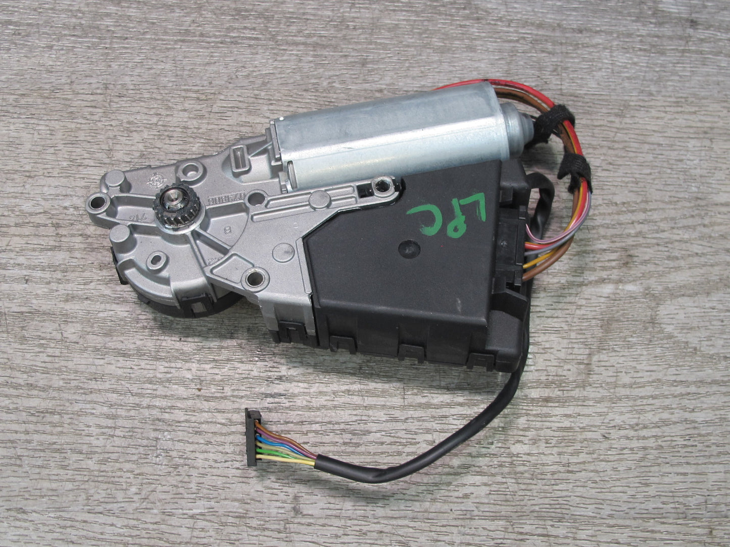 2003-2010 Porsche Cayenne 955 957 Sunroof Motor Drive Unit 1K0959591