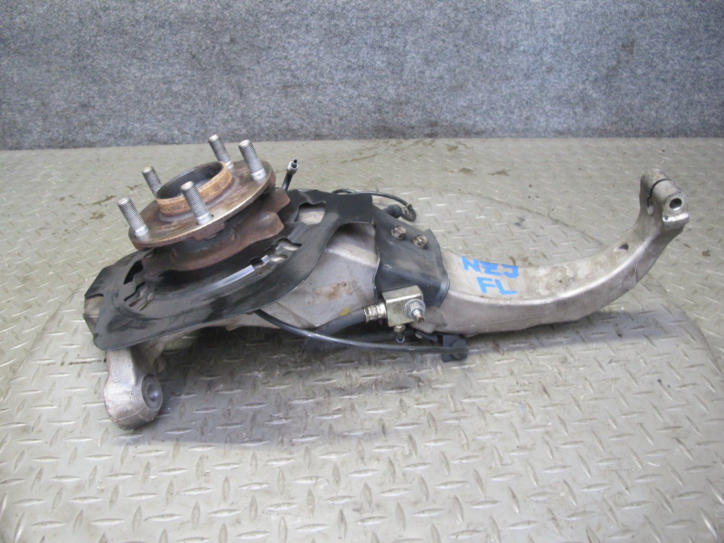 09-10 Nissan Z34 370Z Front Left Spindle Knuckle Wheel Hub Bearing OEM