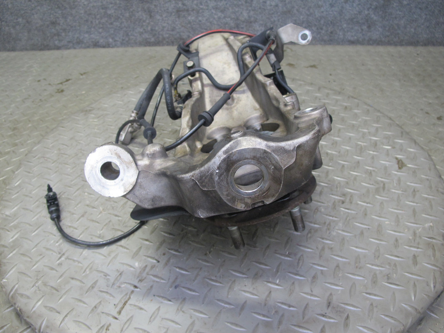 09-10 Nissan Z34 370Z Front Left Spindle Knuckle Wheel Hub Bearing OEM