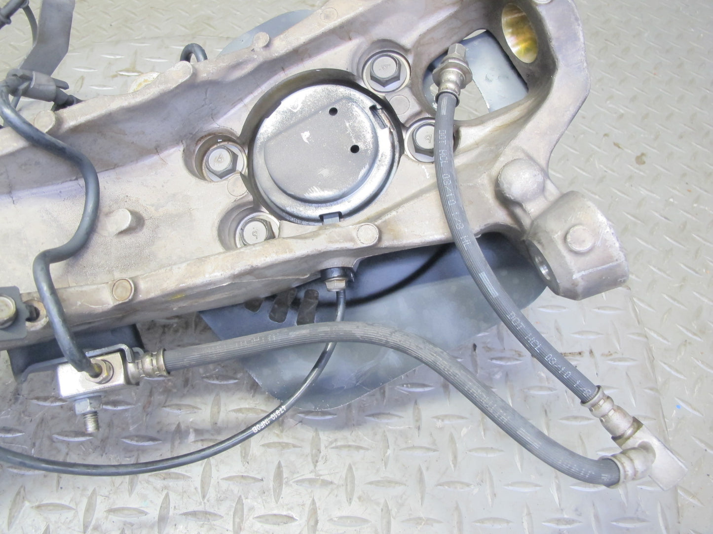 09-10 Nissan Z34 370Z Front Left Spindle Knuckle Wheel Hub Bearing OEM