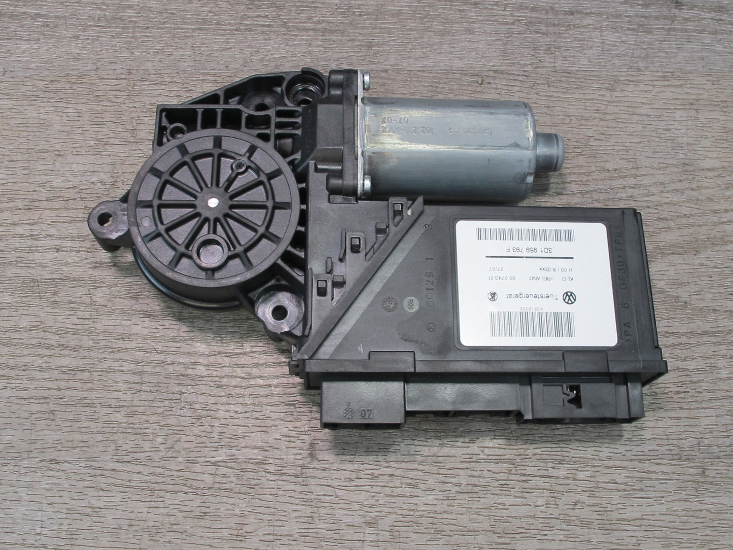 2008-2010 Porsche Cayenne 957 Front Left Door Window Regulator Motor 3D1959793F