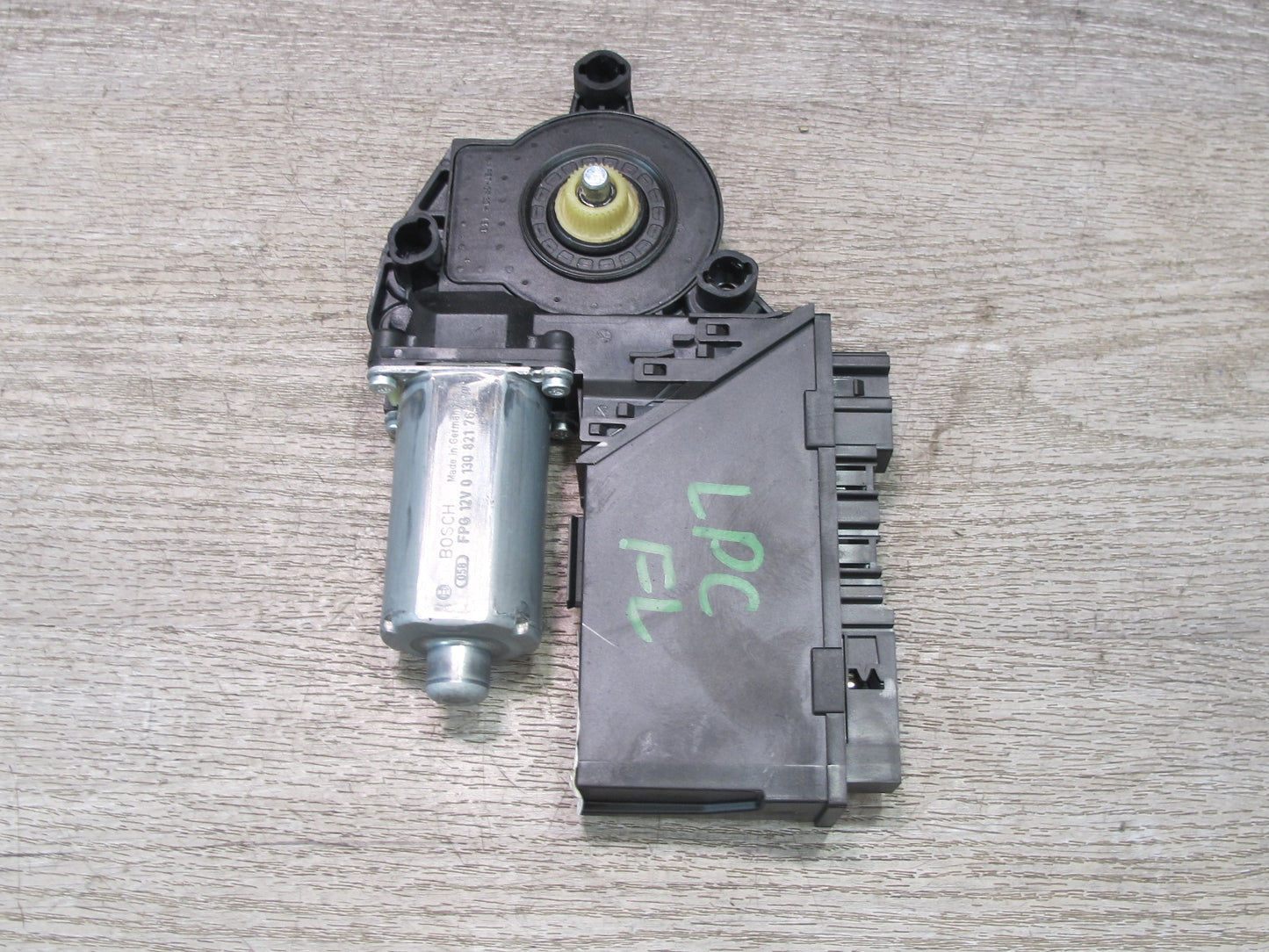 2008-2010 Porsche Cayenne 957 Front Left Door Window Regulator Motor 3D1959793F