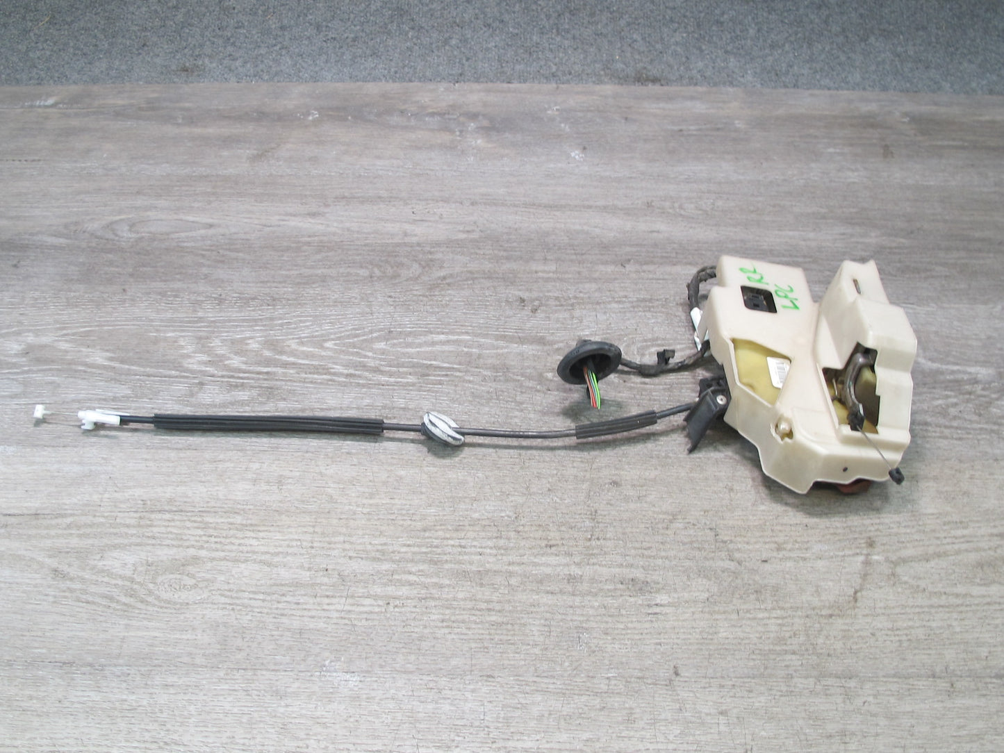 2003-2010 Porsche Cayenne 957 Rear Right Door Lock Latch Actuator