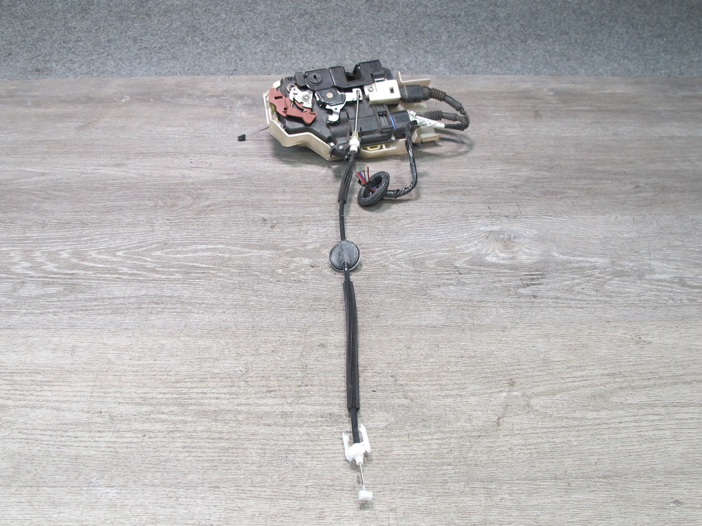 2003-2010 Porsche Cayenne 957 Rear Right Door Lock Latch Actuator