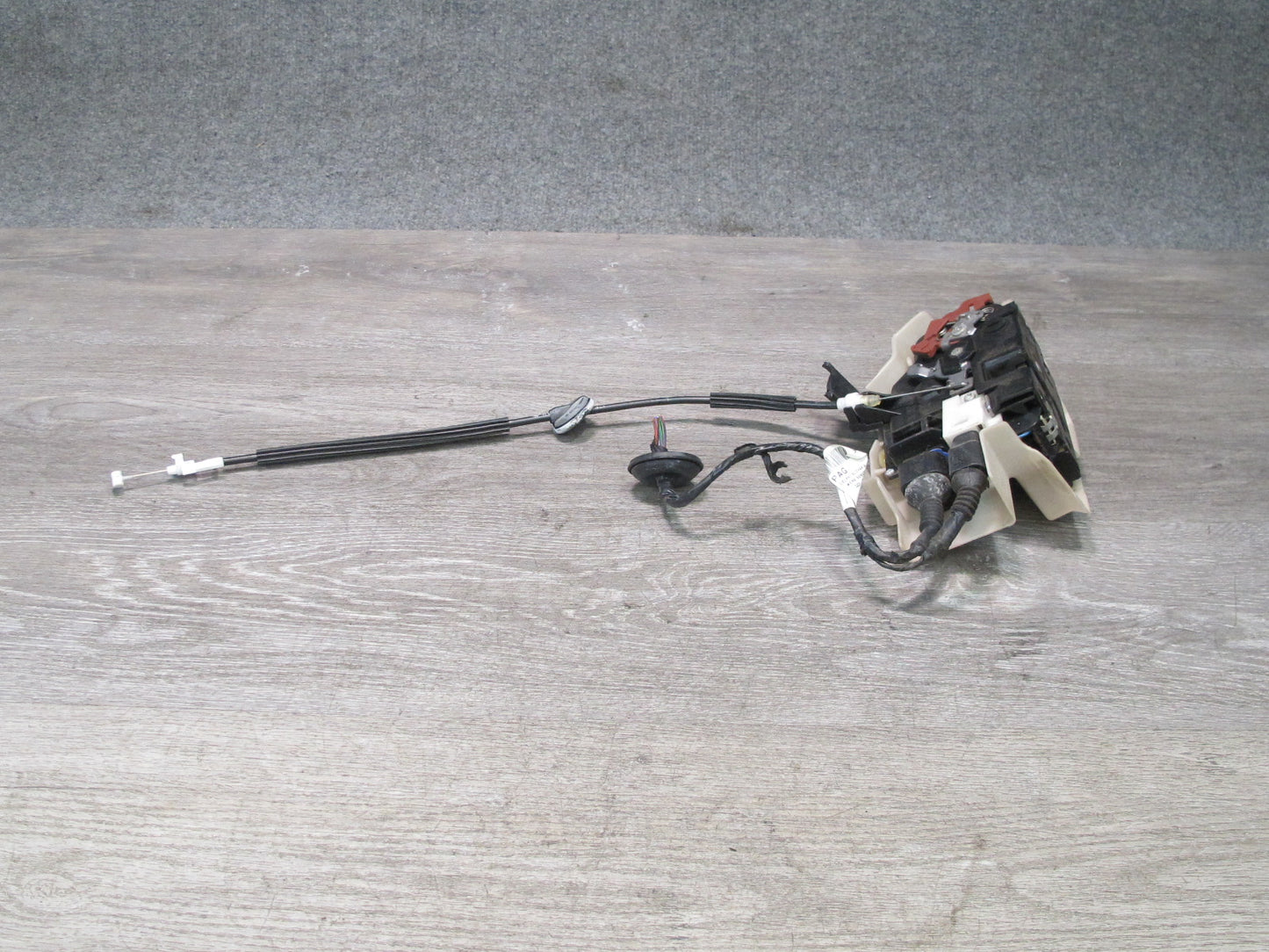 2003-2010 Porsche Cayenne 957 Rear Right Door Lock Latch Actuator