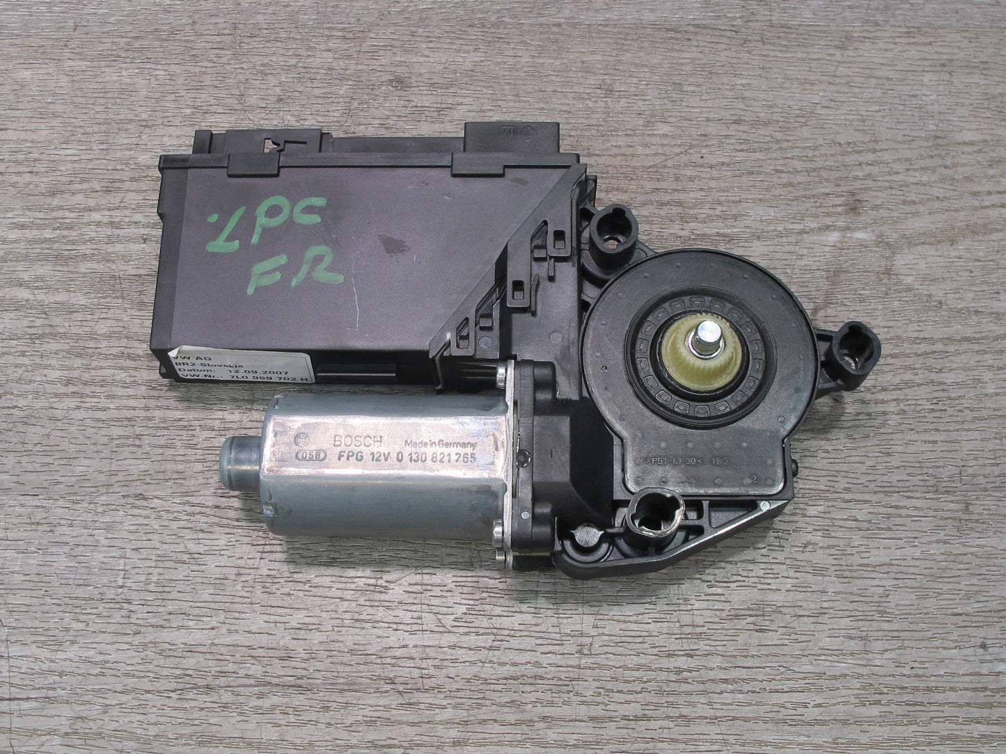 2008-2010 Porsche Cayenne 957 Front Right Door Window Regulator Motor 3D1959792F