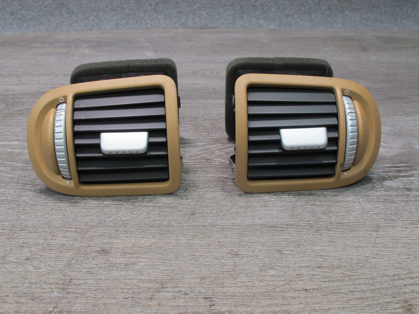 2003-2010 Porsche Cayenne 955 Dash Front Left & Right A/C Air Vent Set of 2