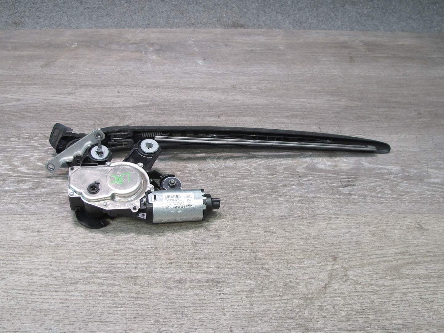 03-10 Porsche Cayenne 955 957 Rear Trunk Lid Hatch Tailgate Wiper Arm Motor Set