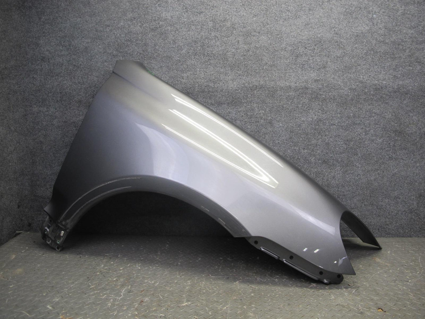2008-2010 Porsche Cayenne 957 Front Right Fender Shell Cover Panel