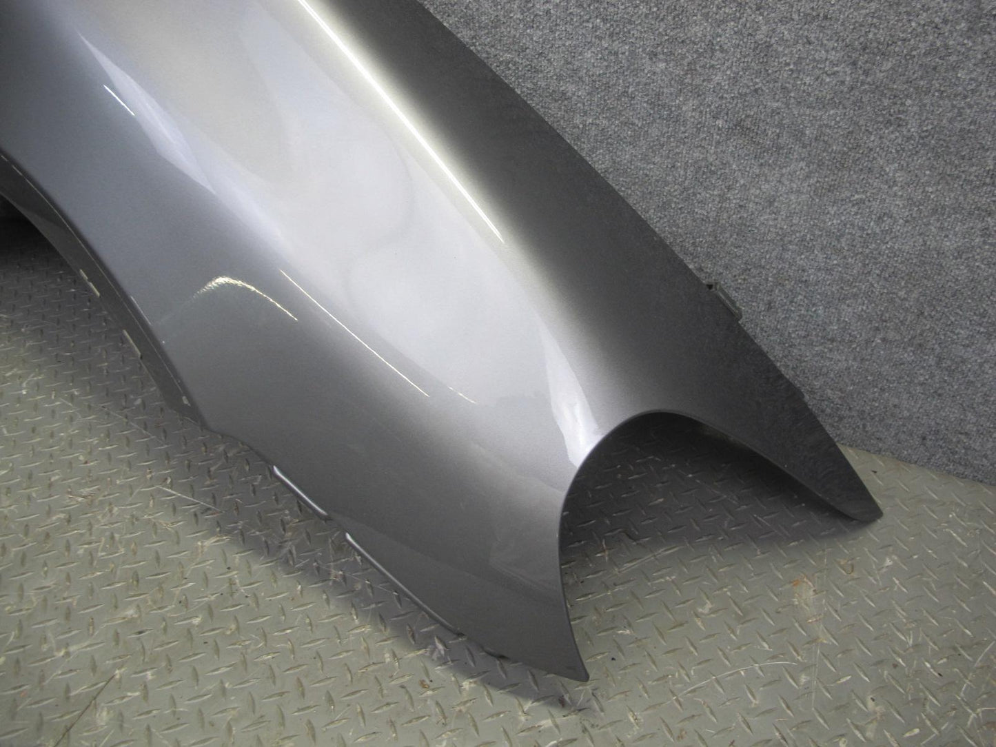2008-2010 Porsche Cayenne 957 Front Right Fender Shell Cover Panel