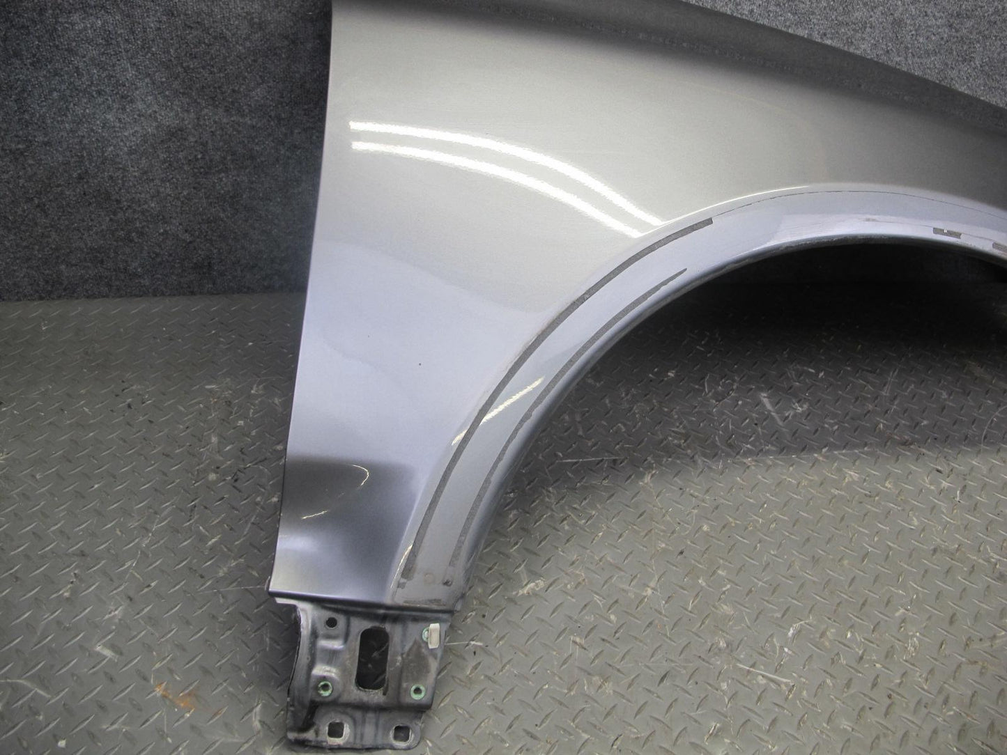 2008-2010 Porsche Cayenne 957 Front Right Fender Shell Cover Panel