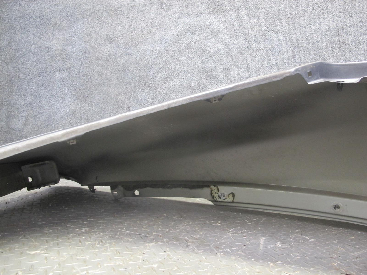 2008-2010 Porsche Cayenne 957 Front Right Fender Shell Cover Panel