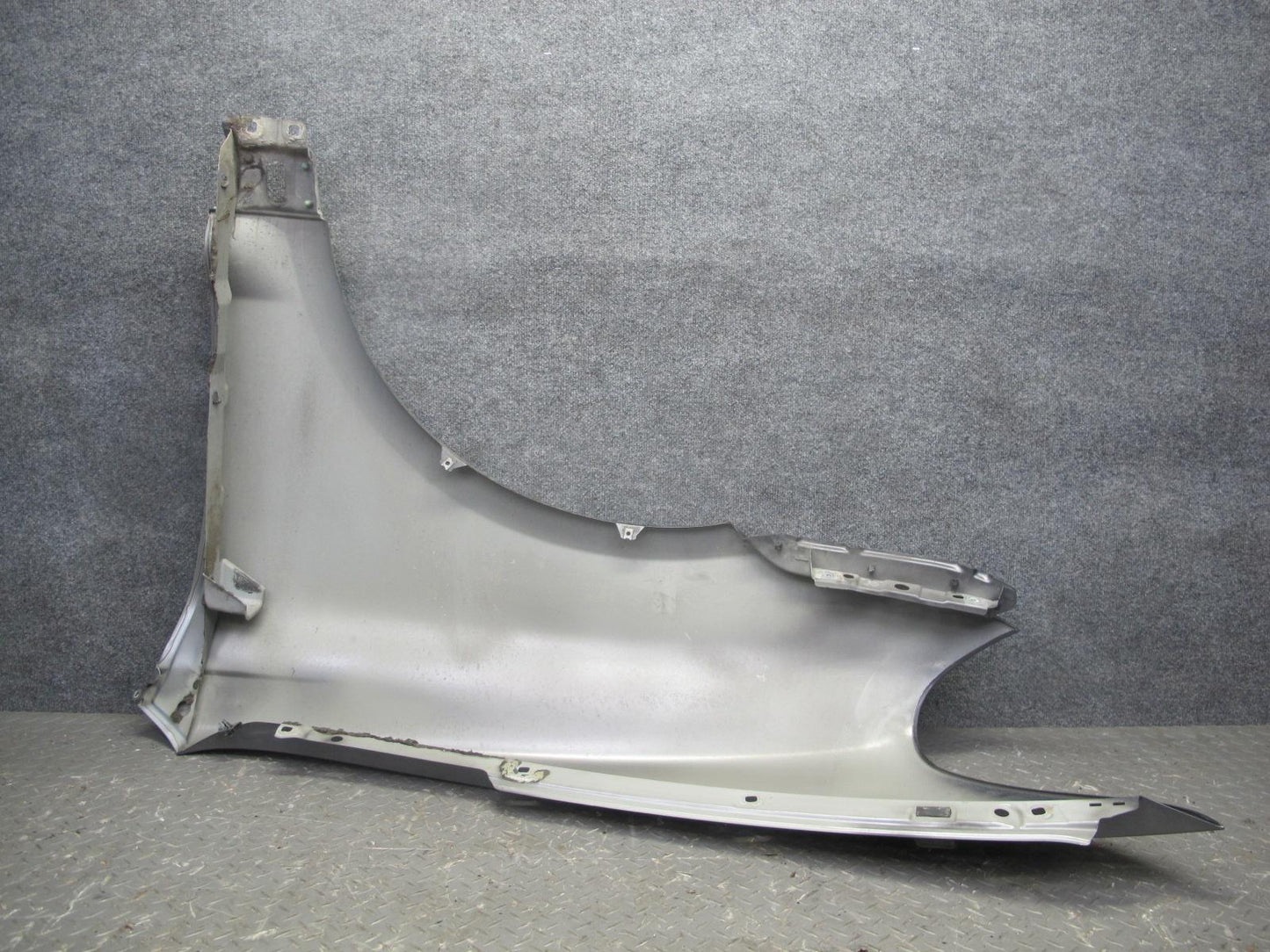 2008-2010 Porsche Cayenne 957 Front Right Fender Shell Cover Panel