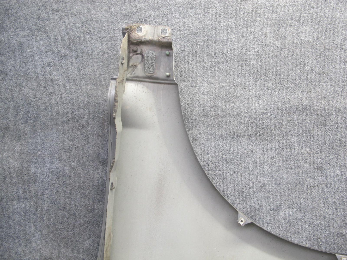 2008-2010 Porsche Cayenne 957 Front Right Fender Shell Cover Panel
