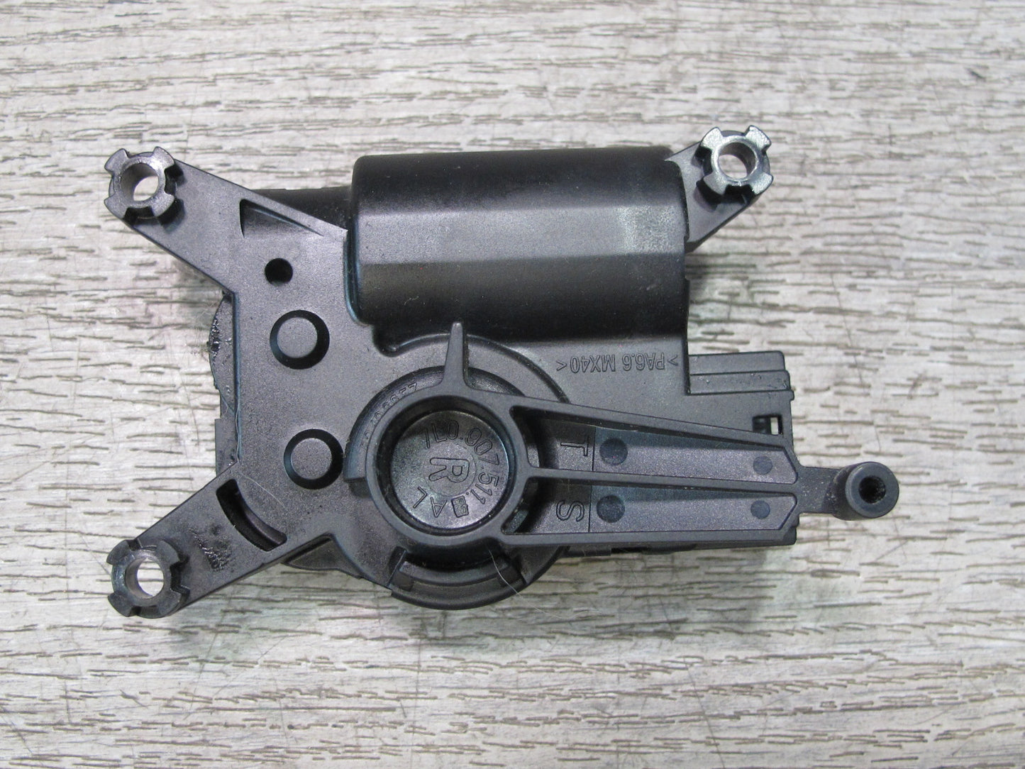 2003-2010 Porsche Cayenne 957 A/C Heater Flap Door Actuator Motor Set