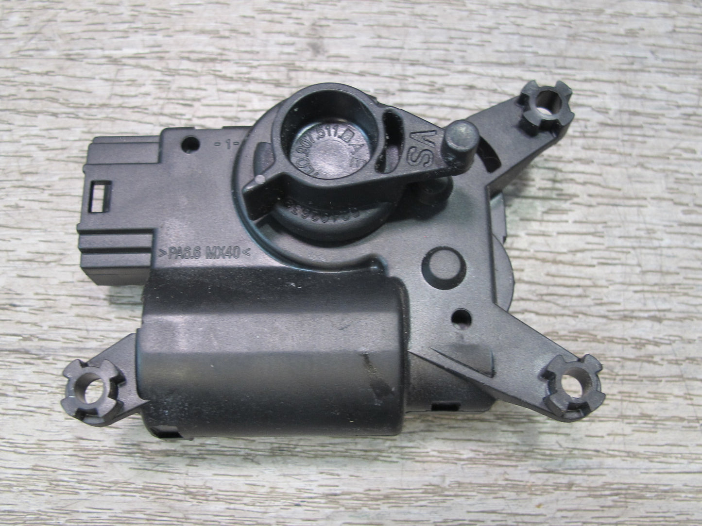 2003-2010 Porsche Cayenne 957 A/C Heater Flap Door Actuator Motor Set