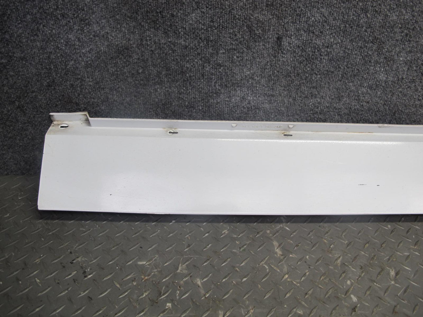 84-96 Chevrolet Corvette C4 Left & Right Side Skirt Rocker Panel Molding Set OEM