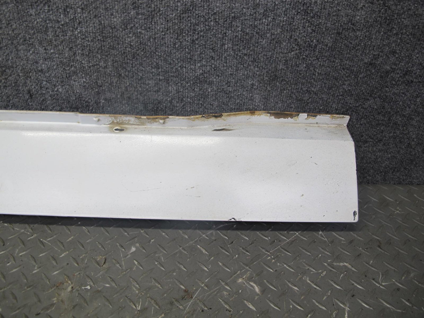 84-96 Chevrolet Corvette C4 Left & Right Side Skirt Rocker Panel Molding Set OEM
