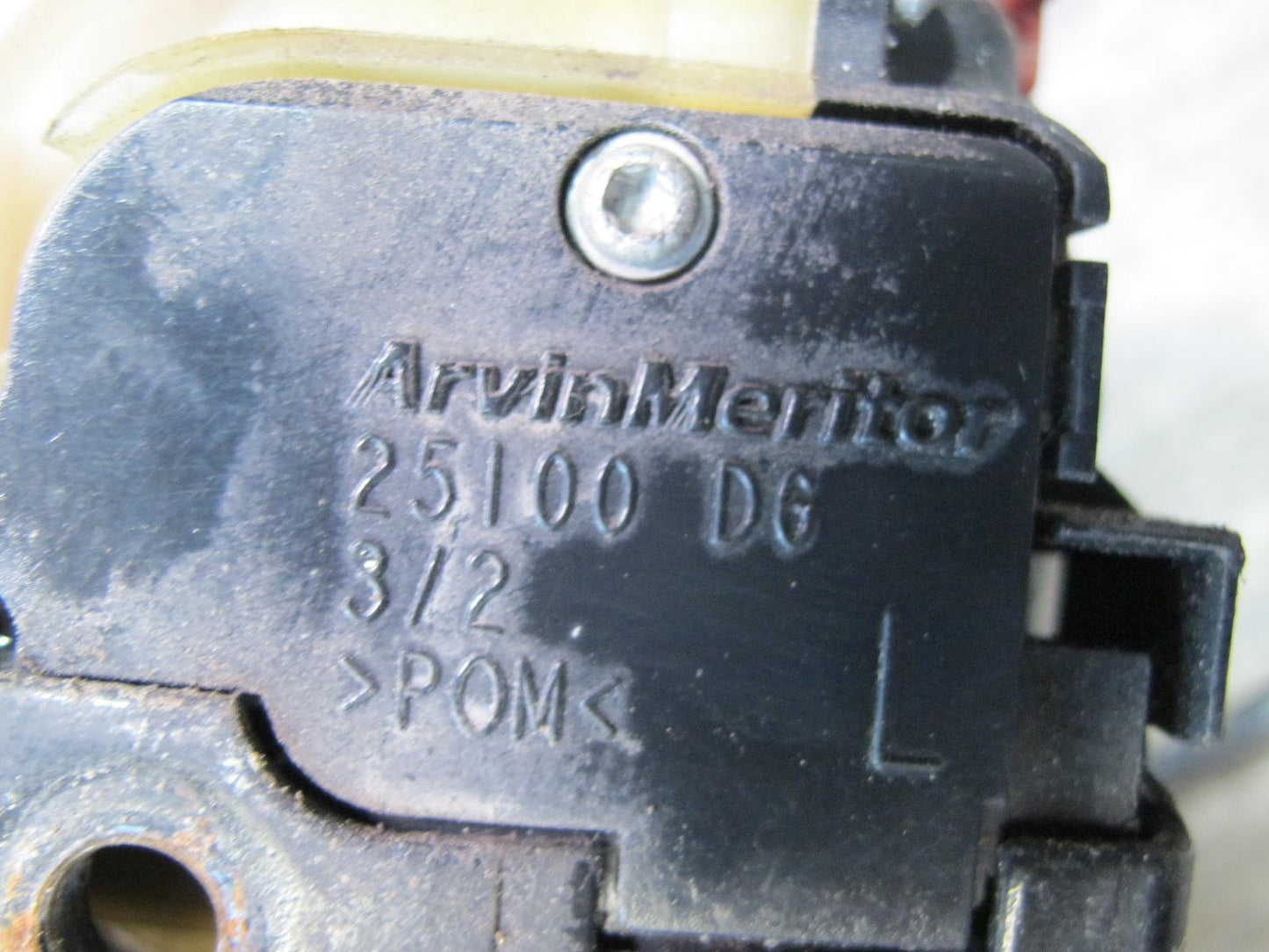 2003-2010 Porsche Cayenne 957 Front Left Door Lock Latch Actuator