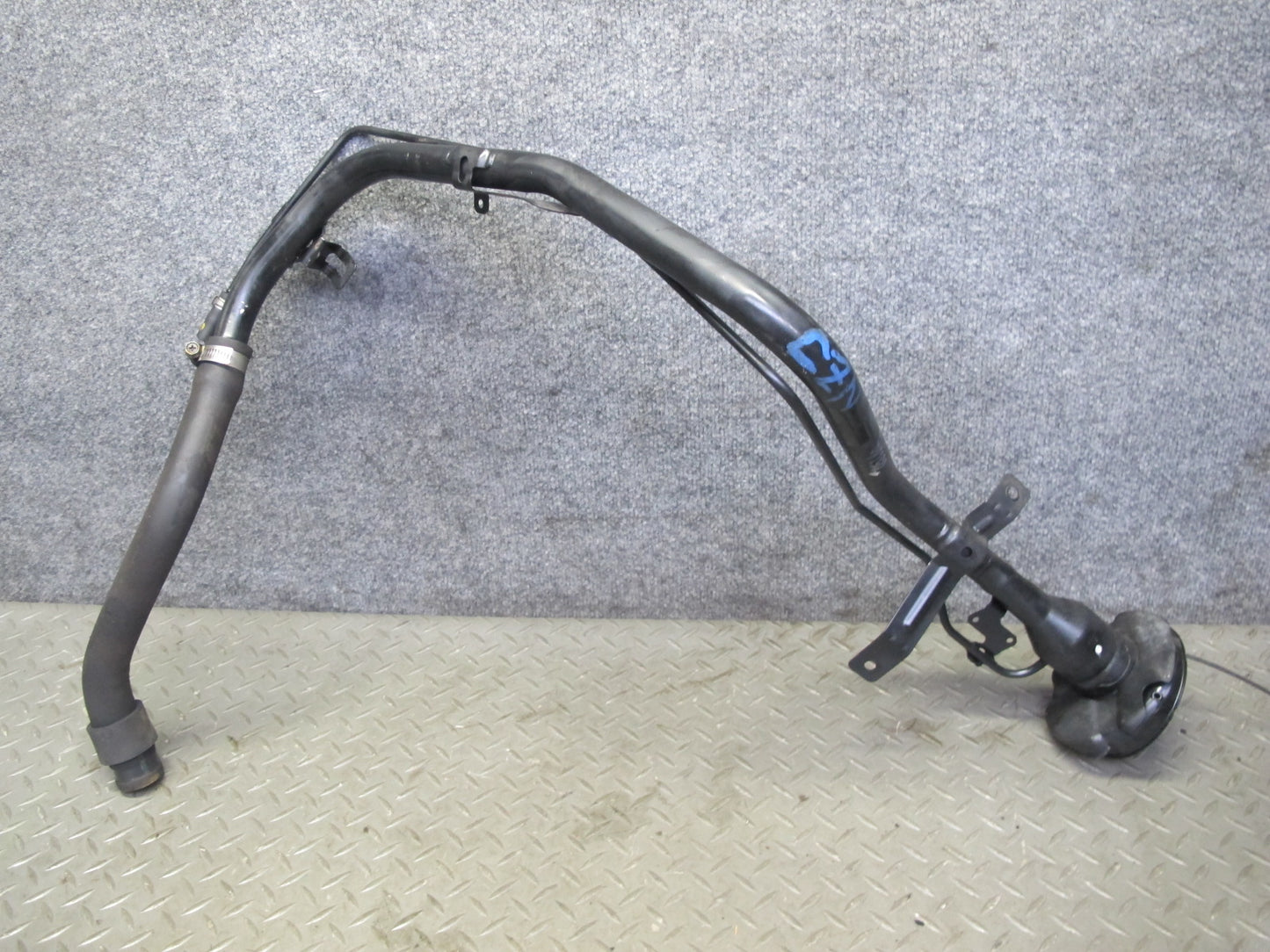 09-11 Nissan Z34 370Z Fuel Gas Tank Filler Neck w Cap Assembly OEM
