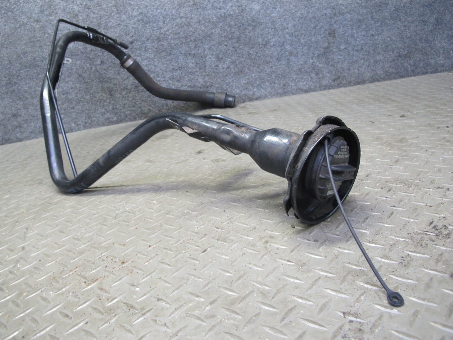 09-11 Nissan Z34 370Z Fuel Gas Tank Filler Neck w Cap Assembly OEM