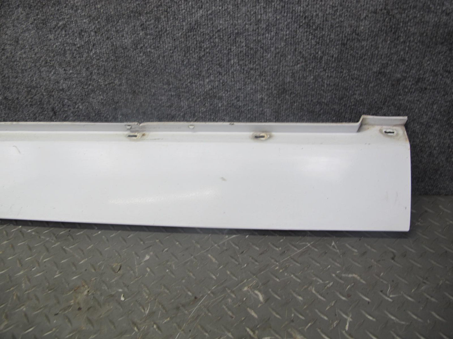 84-96 Chevrolet Corvette C4 Left & Right Side Skirt Rocker Panel Molding Set OEM
